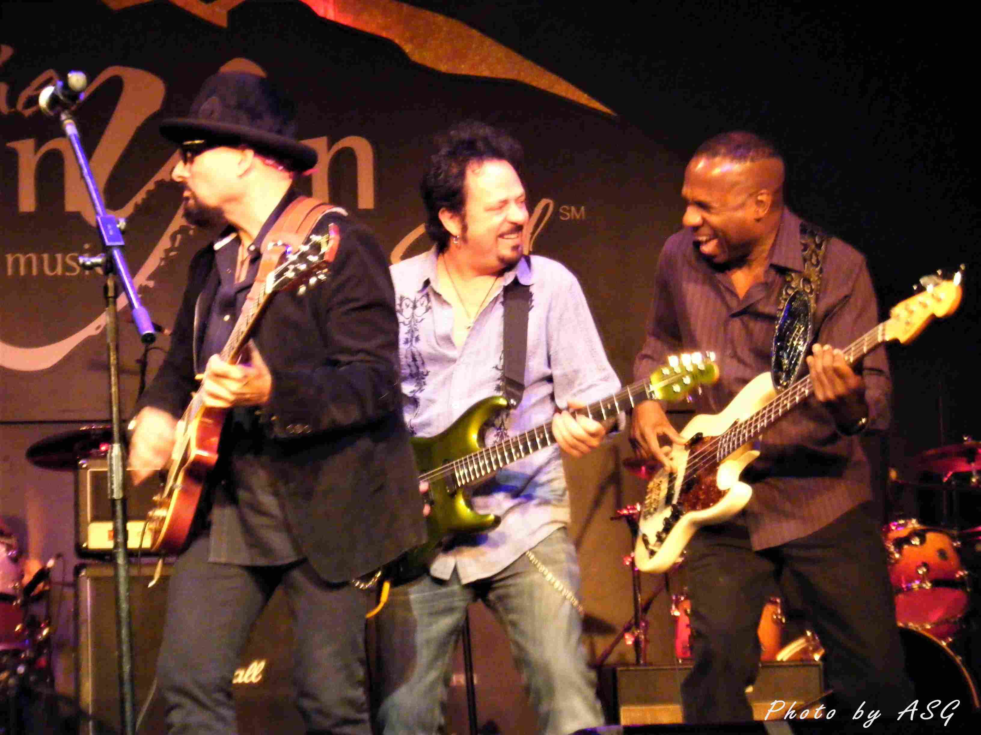 Steve Lukather & Jimmy Vivino Terain It Up As The Last Of The Last